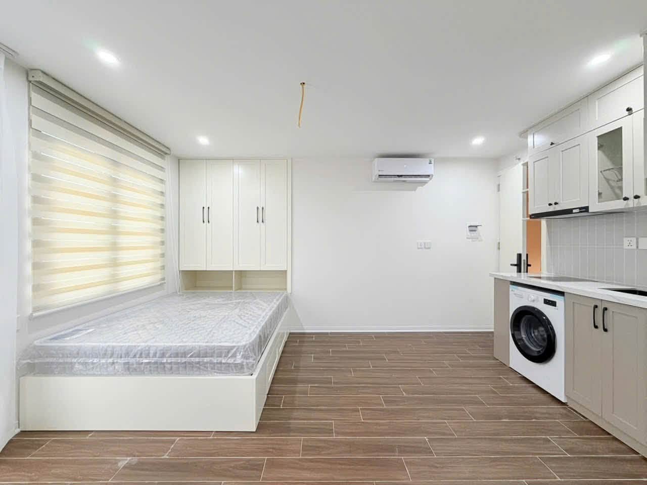 TÒA CĂN HỘ HOÀNG HOA THÁM - 10 TẦNG CÓ HẦM - CÁCH PHỐ 50M